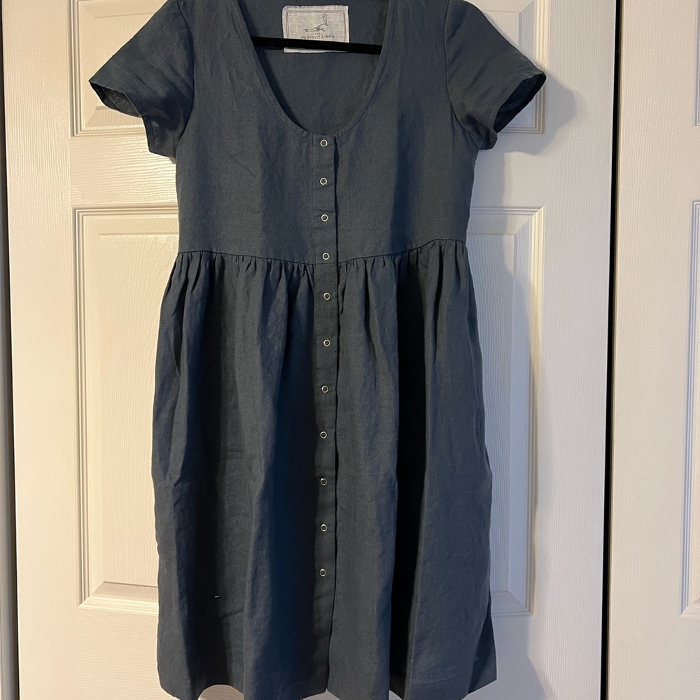 Dark Grey Blue Mama